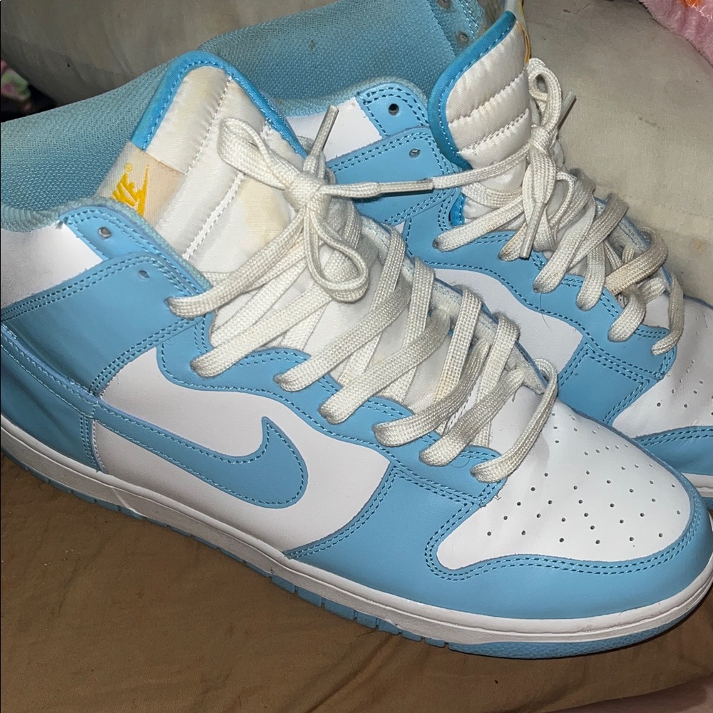 FLASH SALE! Nike Hi Dunk Retro Size 13